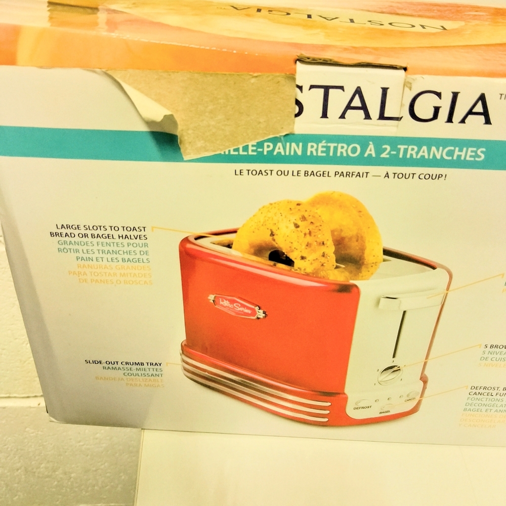 Retro 2 Slice Toaster - Picture 4 of 6
